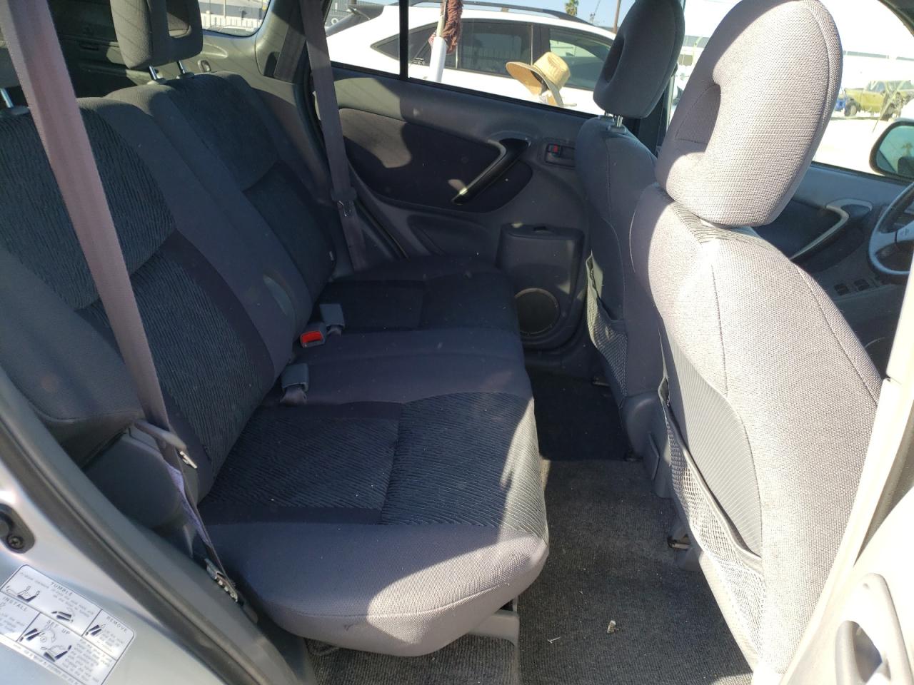 Photo 6 from auction – 2002 TOYOTA RAV4 with VIN JTEGH20V920071582