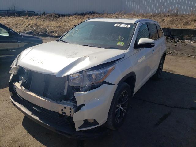 Photo 2 from auction – 2016 TOYOTA HIGHLANDER with VIN 5TDKKRFHXGS132999