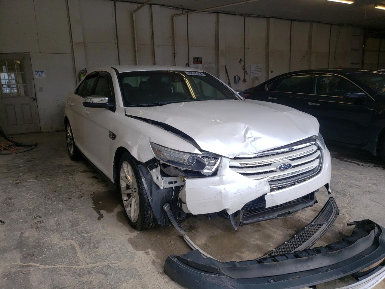FORD TAURUS LIM 2013 with VIN 1FAHP2F93DG171568 - Photo from auction