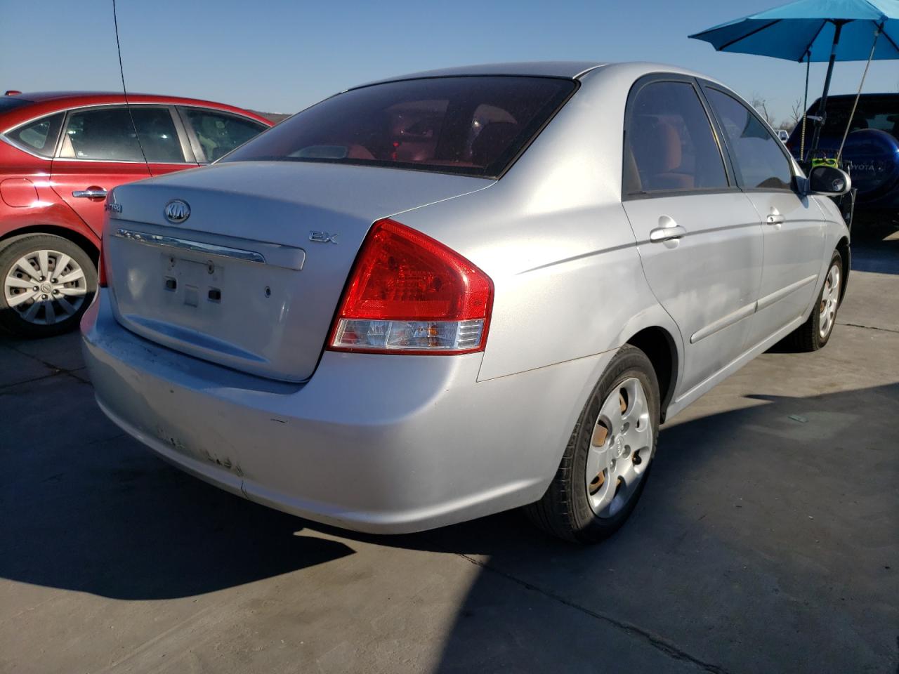 Photo 4 from auction – 2007 KIA SPECTRA EX with VIN KNAFE121375447844