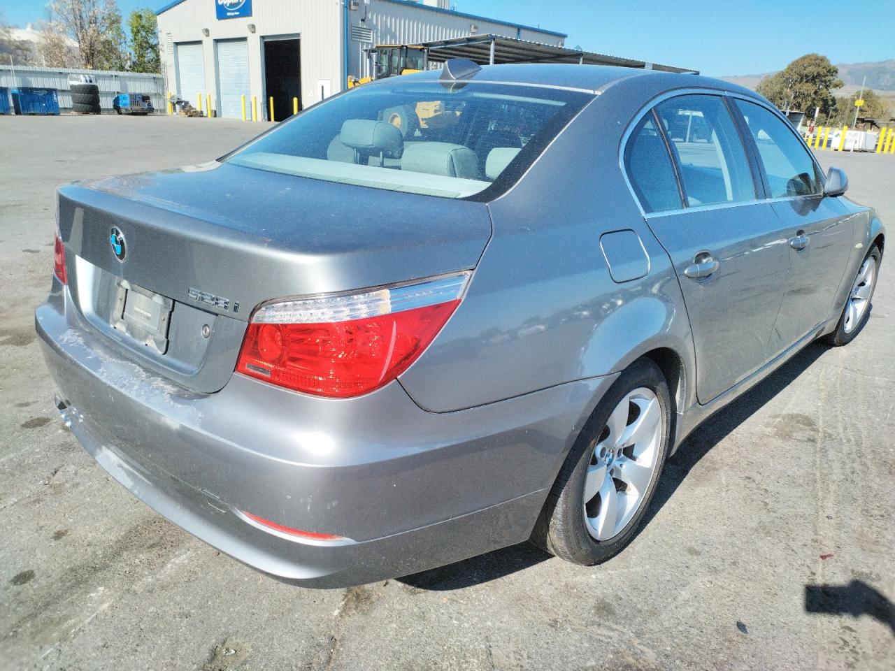 Photo 4 from auction – 2008 BMW 528 I with VIN WBANU53538CT06292
