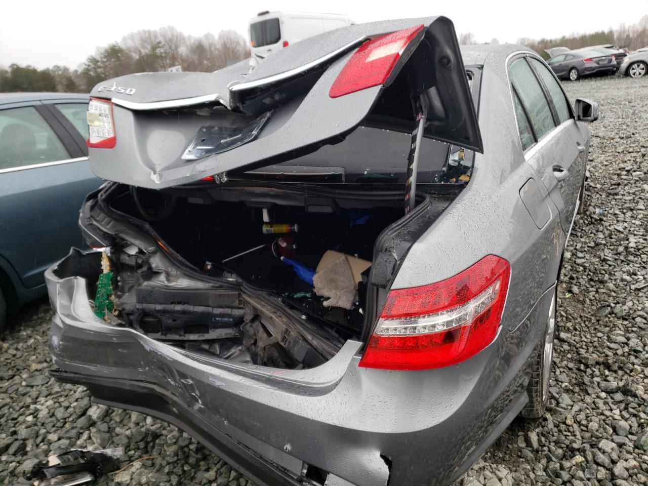 Photo 9 from auction – 2011 MERCEDES-BENZ E 350 with VIN WDDHF5GB2BA264023