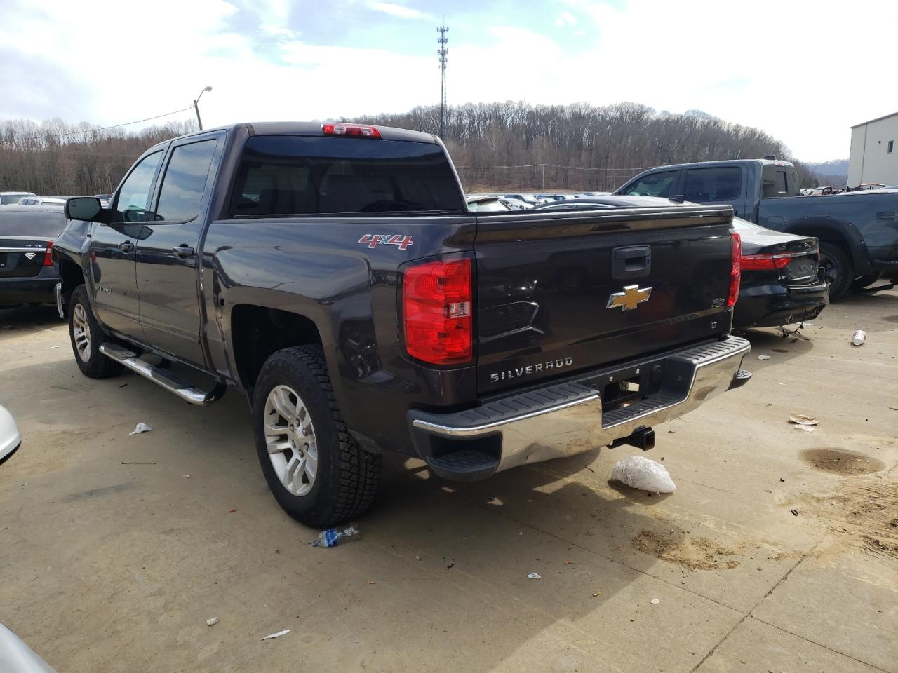Photo 3 from auction – 2015 CHEVROLET SILVERADO with VIN 3GCUKREC2FG279362