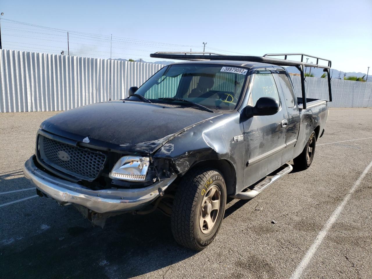 Photo 2 from auction – 2004 FORD F-150 with VIN 1FTRX17213NB02074