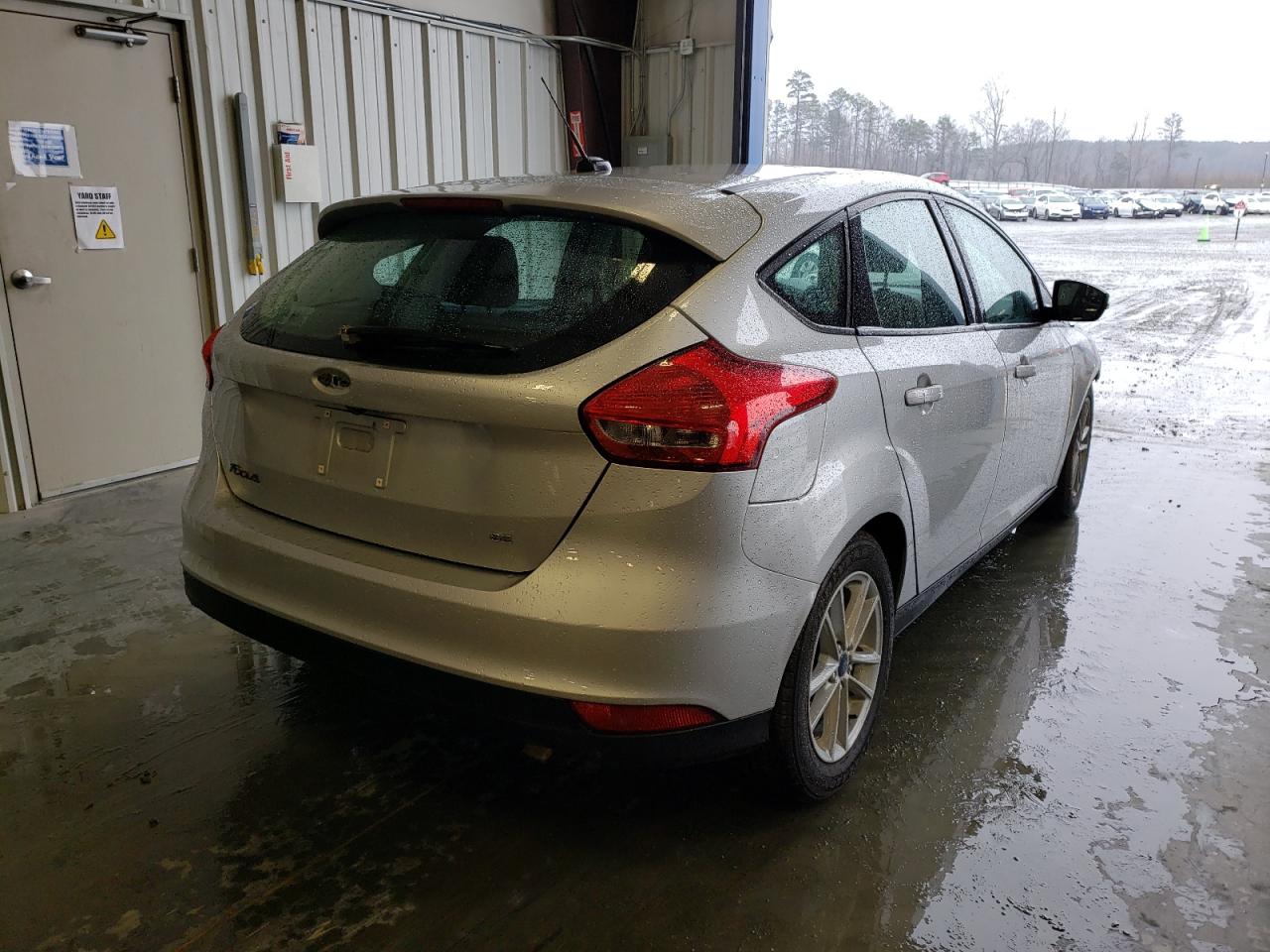 Photo 4 from auction – 2017 FORD FOCUS SE with VIN 1FADP3K20HL216220
