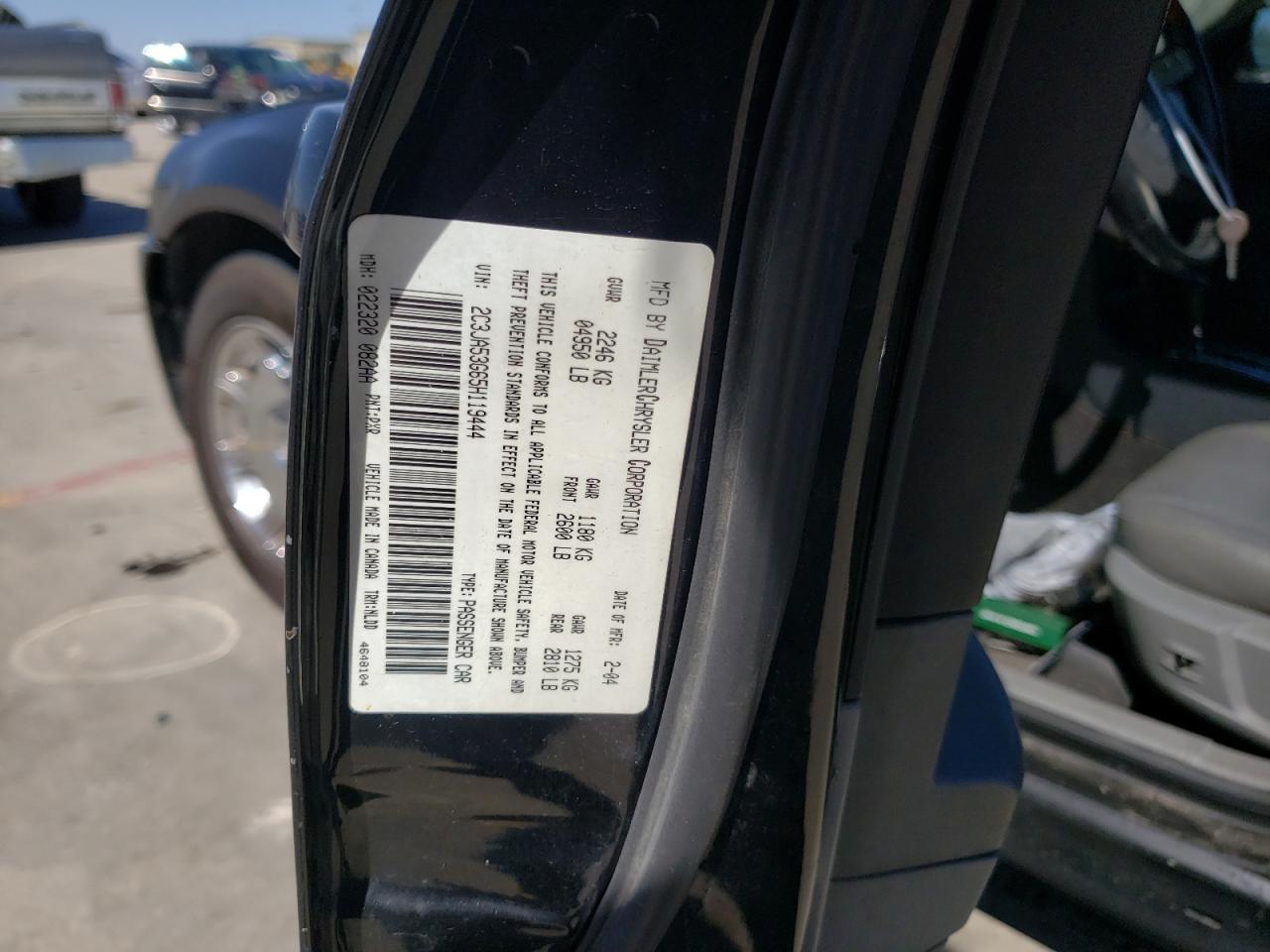 Photo 10 from auction – 2005 CHRYSLER 300 TOURIN with VIN 2C3JA53G65H119444