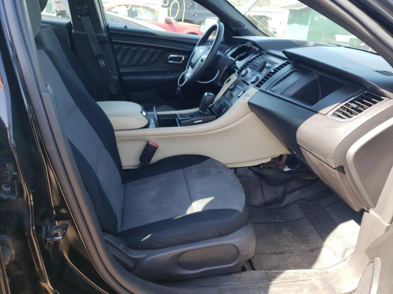 Photo 5 from auction – 2014 FORD TAURUS POL with VIN 1FAHP2MKXEG105672