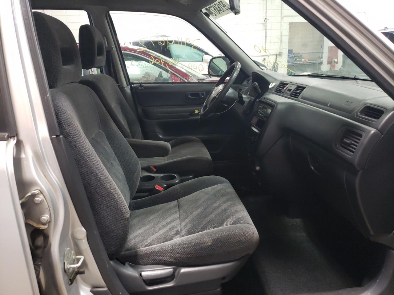 Photo 5 from auction – 2000 HONDA CR-V LX with VIN JHLRD1848YC002486
