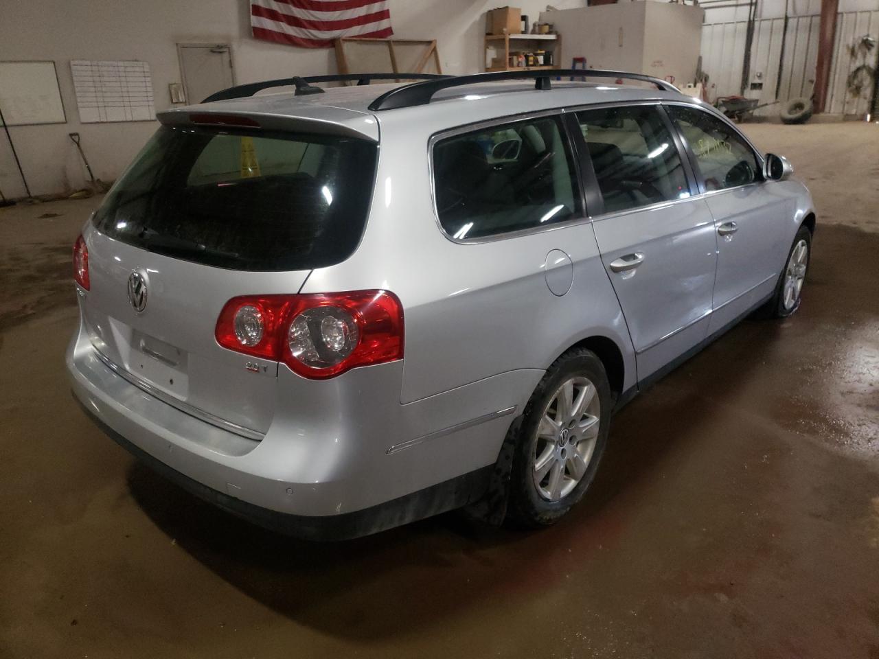 Photo 4 from auction – 2008 VOLKSWAGEN PASSAT WAG with VIN WVWTK73C18E240971