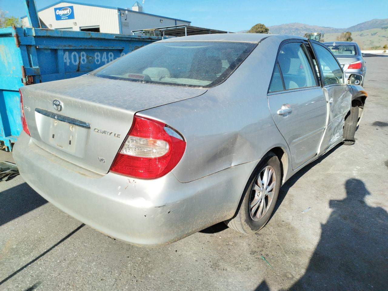 Photo 4 from auction – 2004 TOYOTA CAMRY LE with VIN 4T1BF32K84U576548