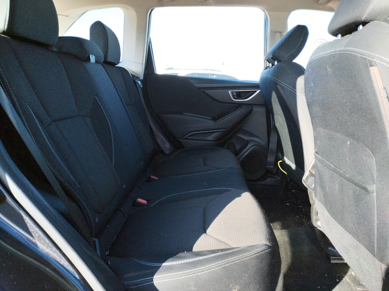 Photo 6 from auction – 2019 SUBARU FORESTER with VIN JF2SKACC2KH439429