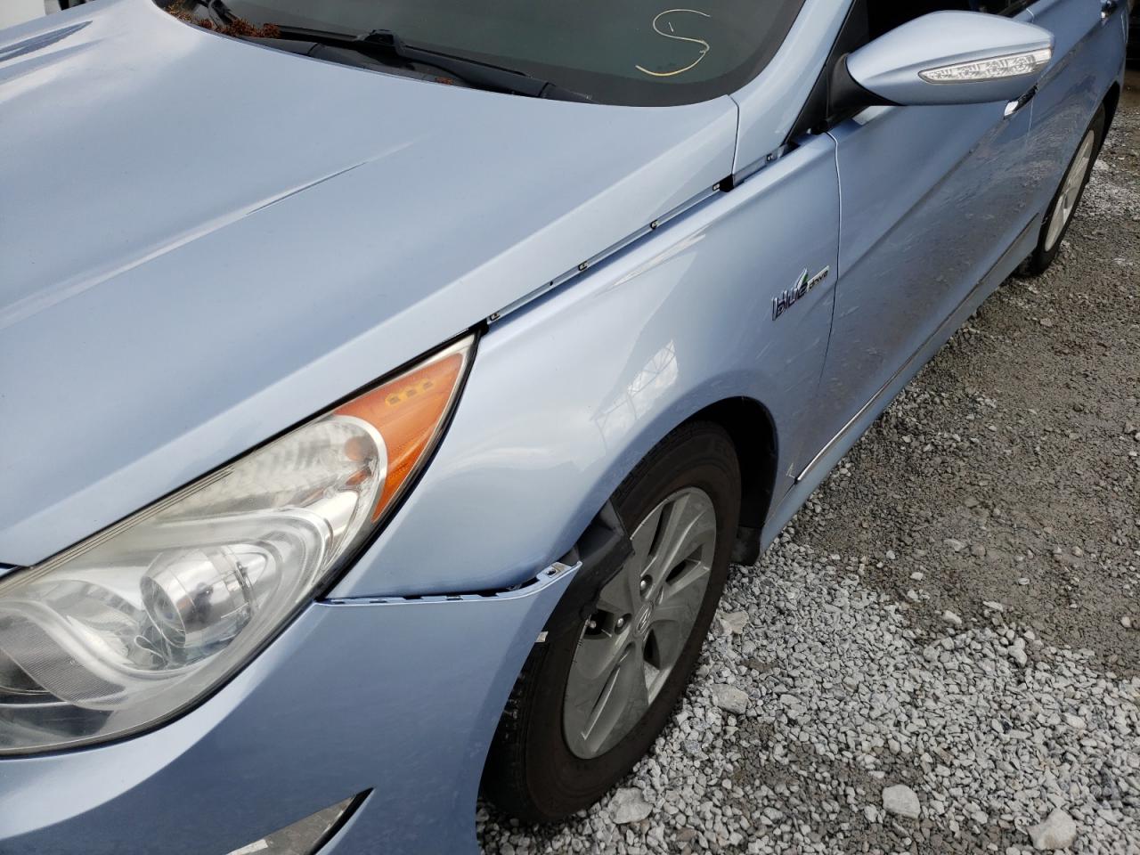 Photo 9 from auction – 2013 HYUNDAI SONATA HYB with VIN KMHEC4A47DA069012