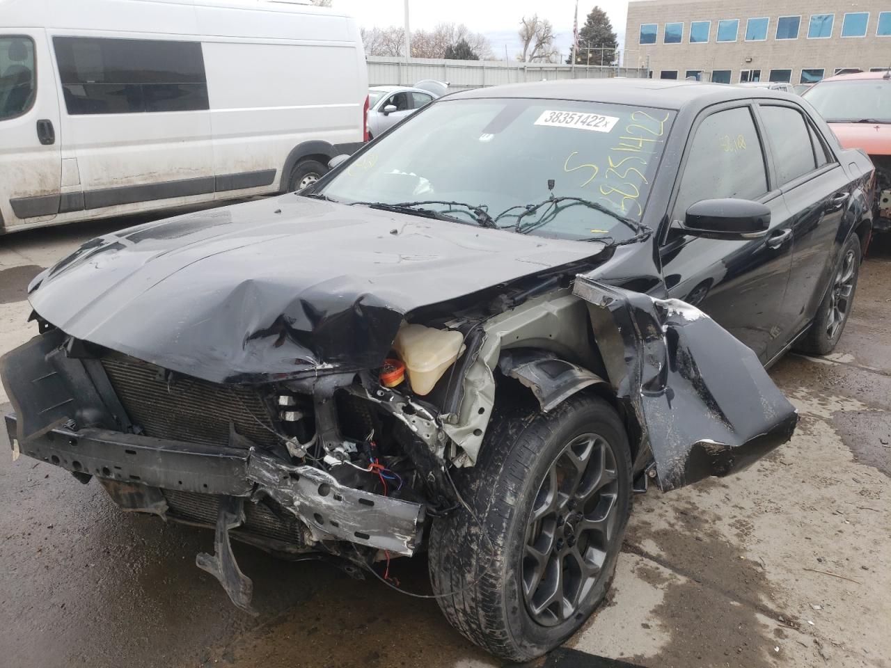 Photo 2 from auction – 2018 CHRYSLER 300 S with VIN 2C3CCAGG1JH165618