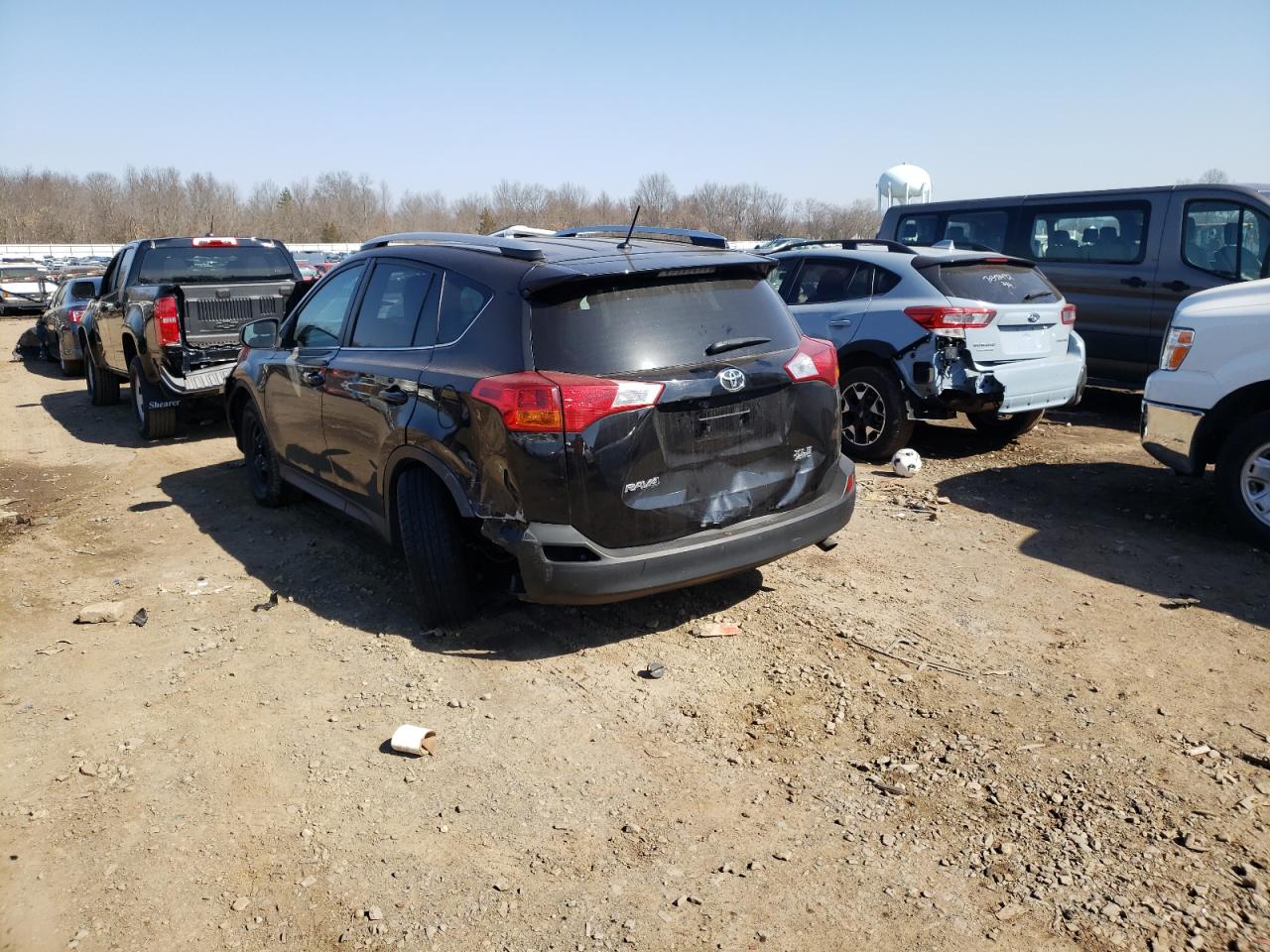 Photo 3 from auction – 2015 TOYOTA RAV4 LE with VIN 2T3BFREV3FW389415