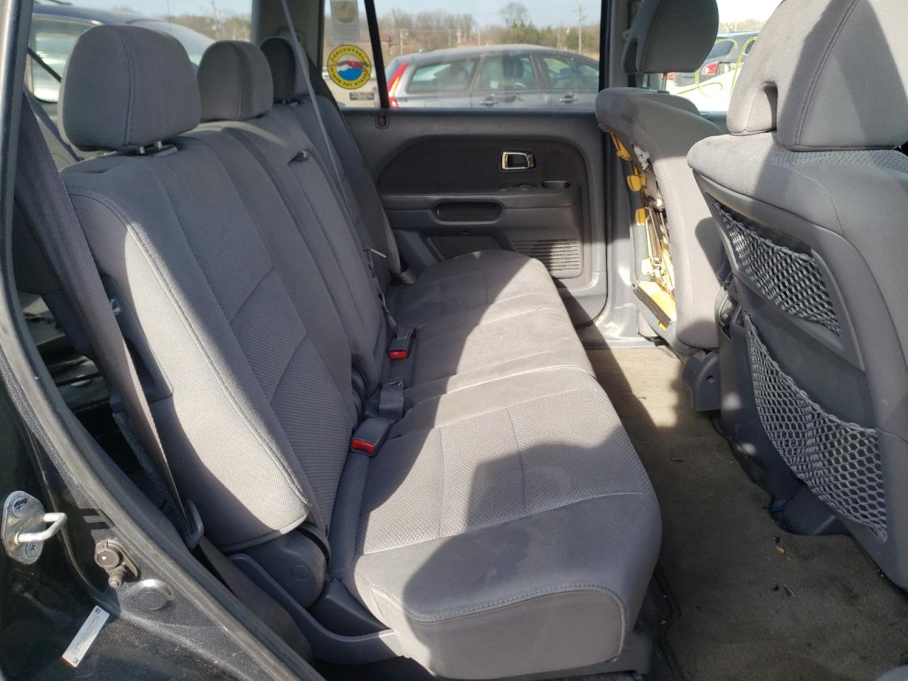 Photo 6 from auction – 2006 HONDA PILOT EX with VIN 5FNYF18496B007134