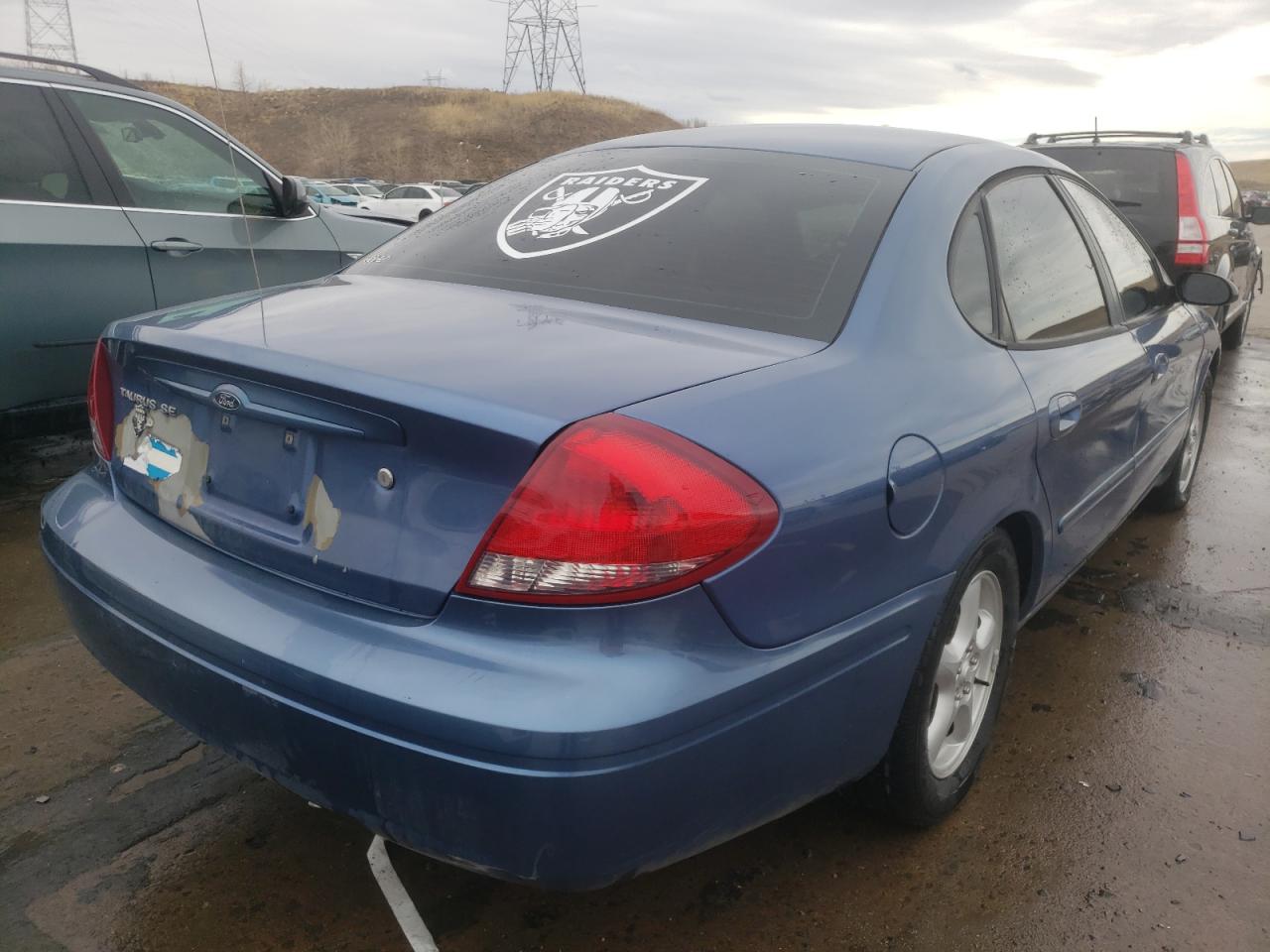 Photo 4 from auction – 2004 FORD TAURUS SE with VIN 1FAFP53U64A117508