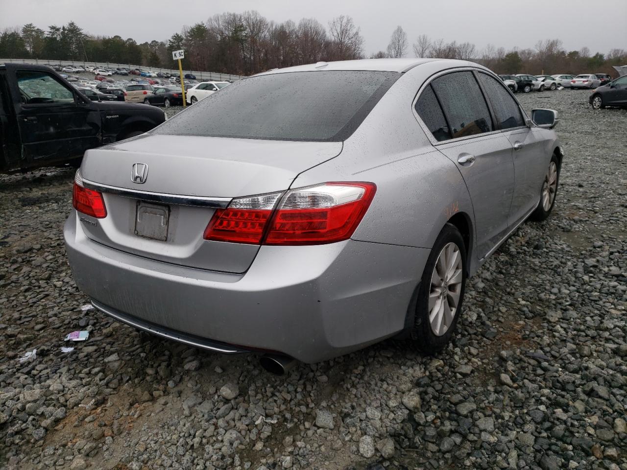Photo 4 from auction – 2015 HONDA ACCORD EXL with VIN 1HGCR2F83FA092317