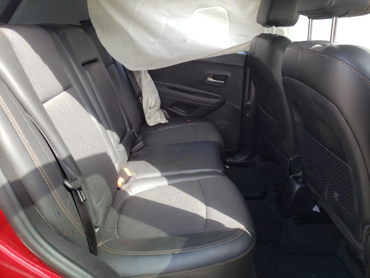 Photo 6 from auction – 2018 CHEVROLET TRAX 1LT with VIN 3GNCJLSB3JL246482