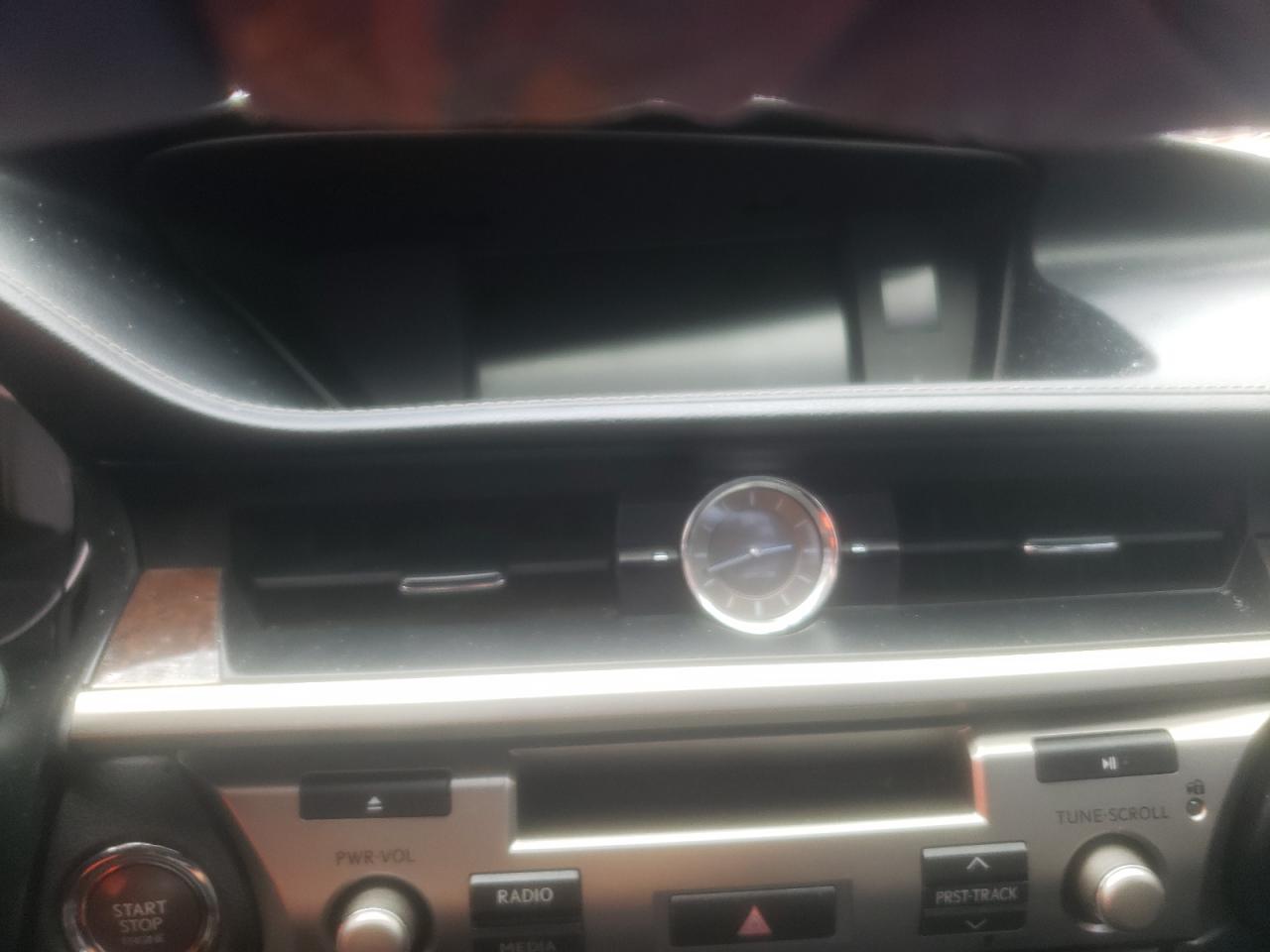 Photo 9 from auction – 2015 LEXUS ES 350 with VIN JTHBK1GG3F2171784