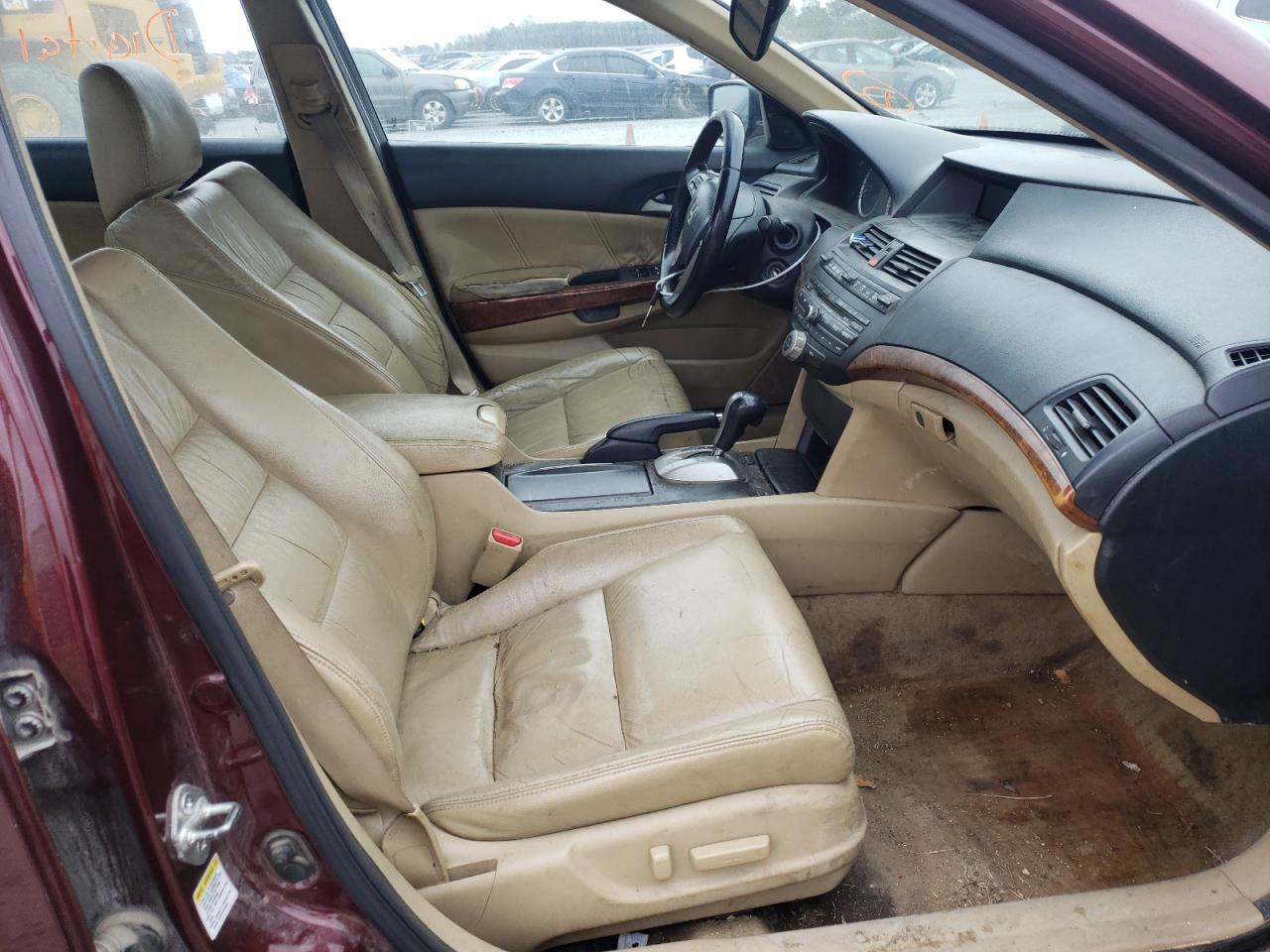 Photo 5 from auction – 2011 HONDA ACCORD EXL with VIN 1HGCP2F85BA080444
