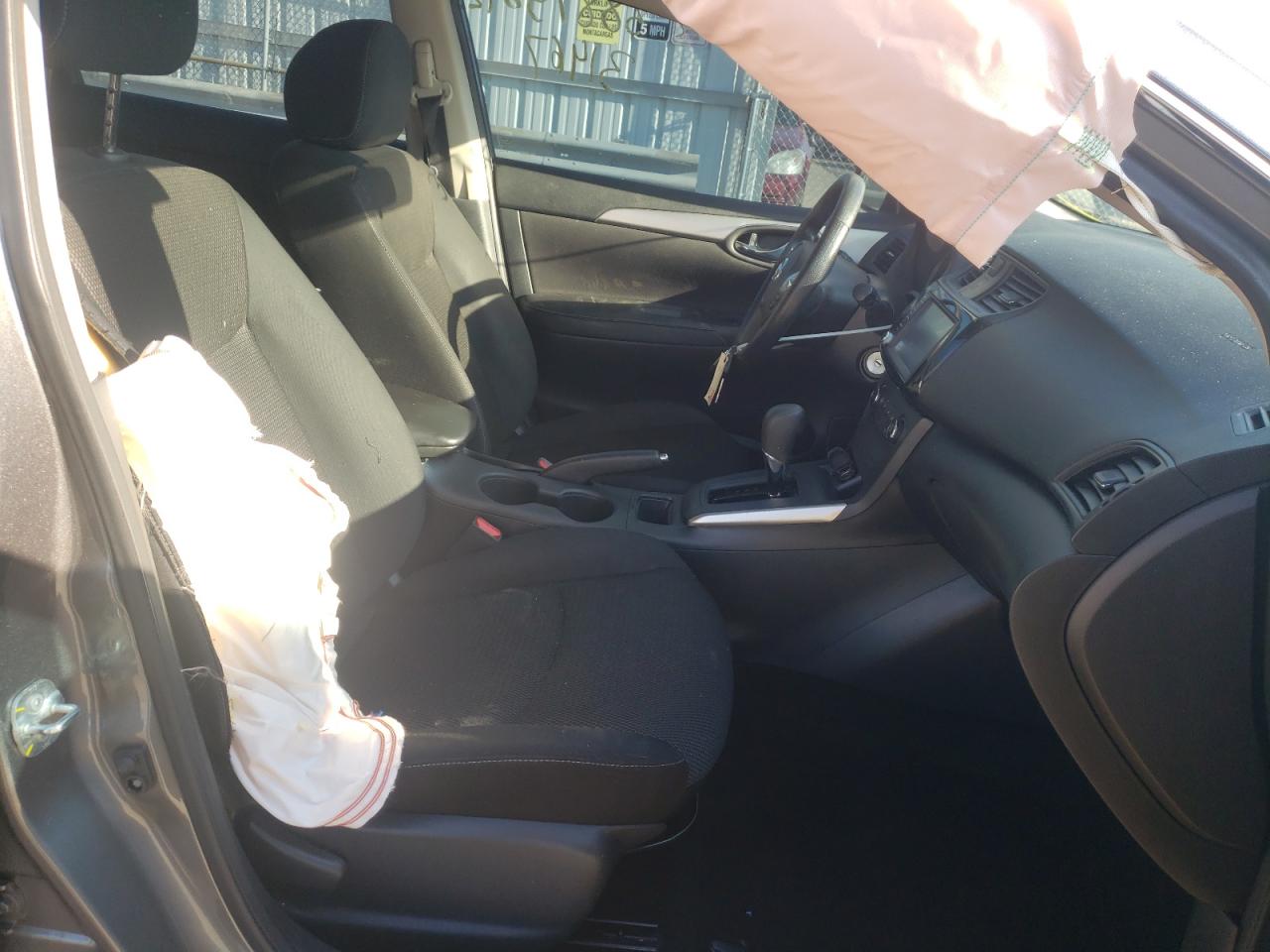 Photo 5 from auction – 2019 NISSAN SENTRA S with VIN 3N1AB7AP1KY209374