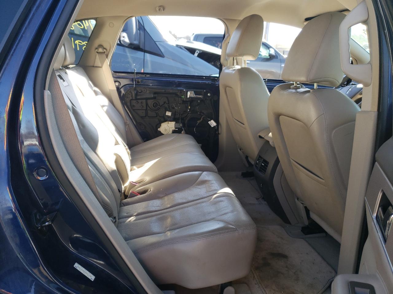 Photo 6 from auction – 2011 LINCOLN MKX with VIN 2LMDJ8JK0BBJ20203
