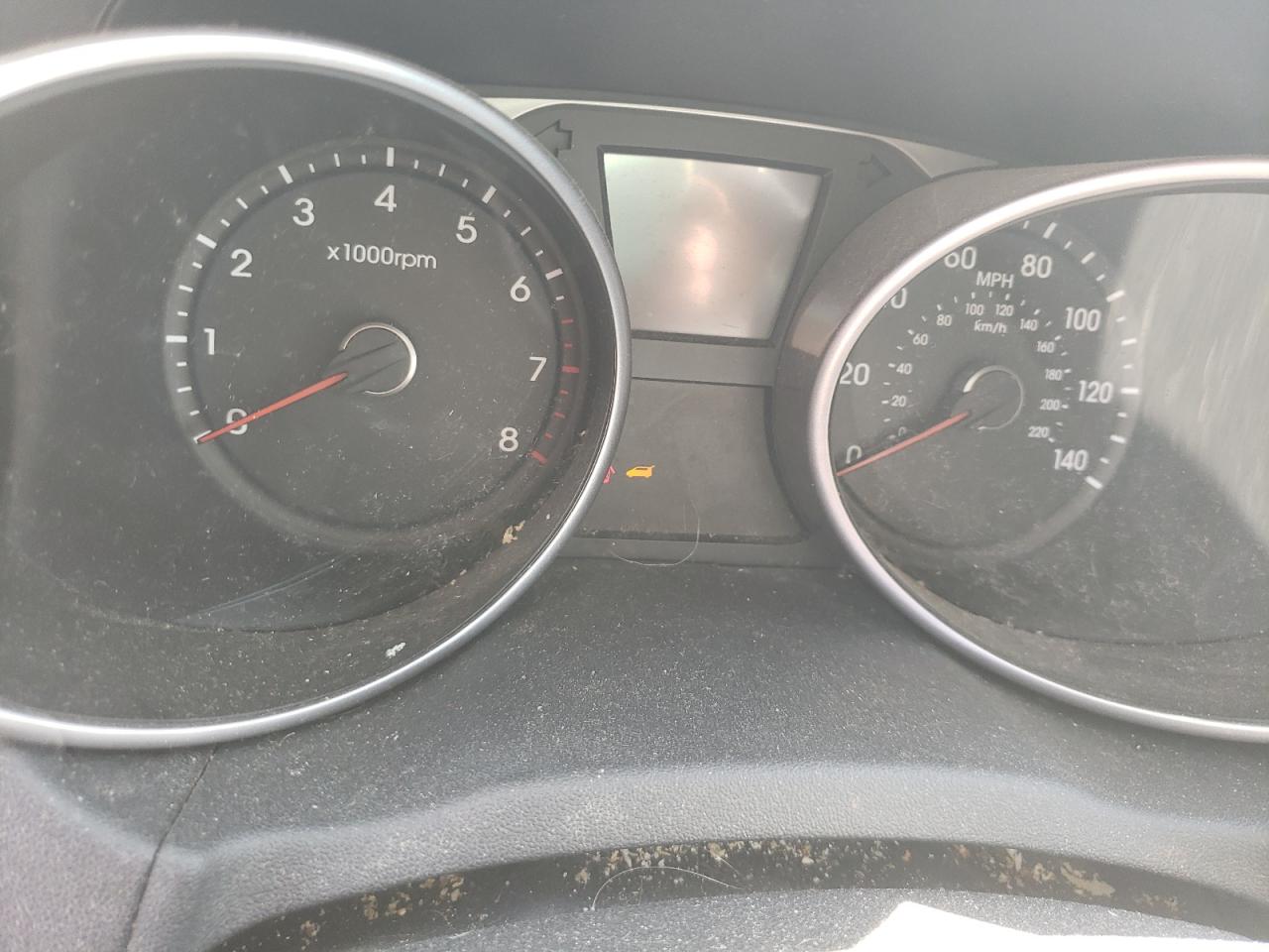 Photo 8 from auction – 2012 HYUNDAI TUCSON GLS with VIN KM8JUCAC1CU382471