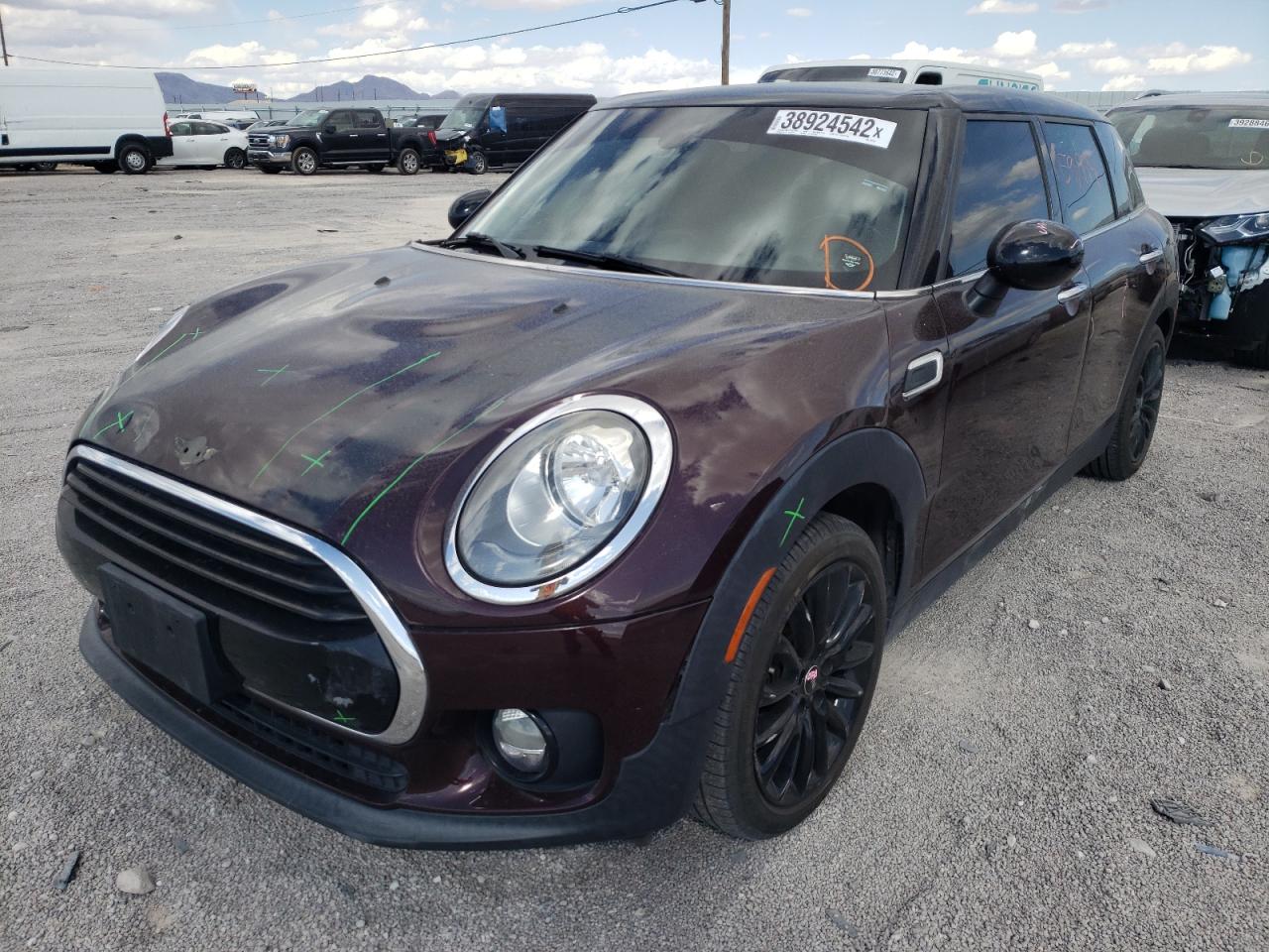 Photo 2 from auction – 2017 MINI COOPER CLU with VIN WMWLN5C32H2E33563