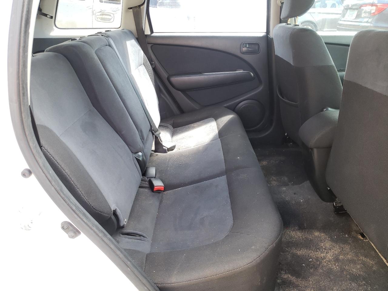 Photo 6 from auction – 2006 MITSUBISHI OUTLANDER with VIN JA4LX31F56U027011
