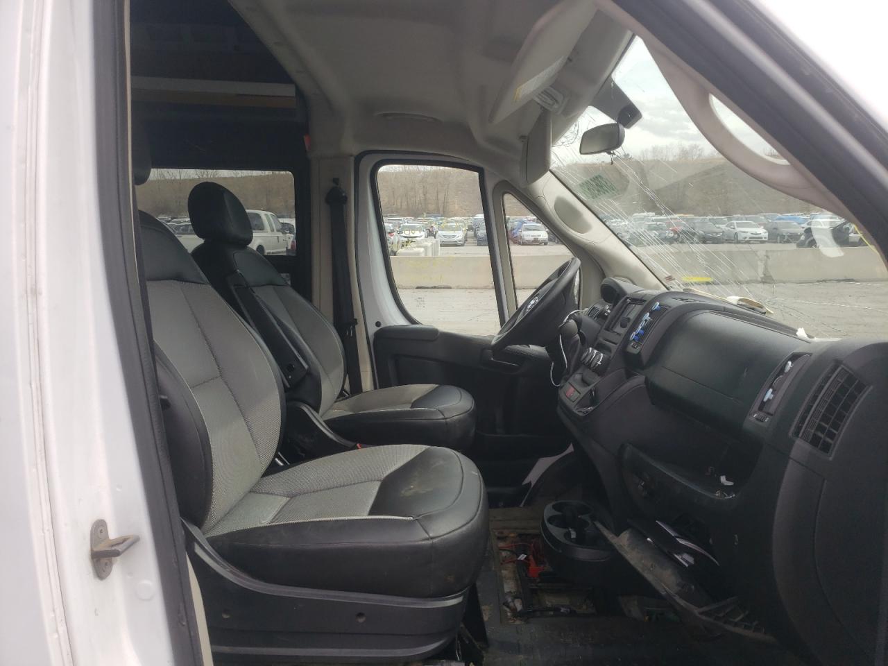 Photo 5 from auction – 2017 RAM PROMASTER with VIN 3C6TRVDG8HE546904