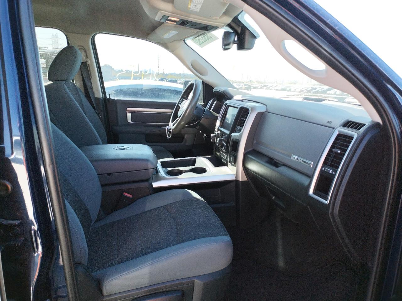 Photo 5 from auction – 2018 RAM 1500 SLT with VIN 3C6RR7LT8JG227064