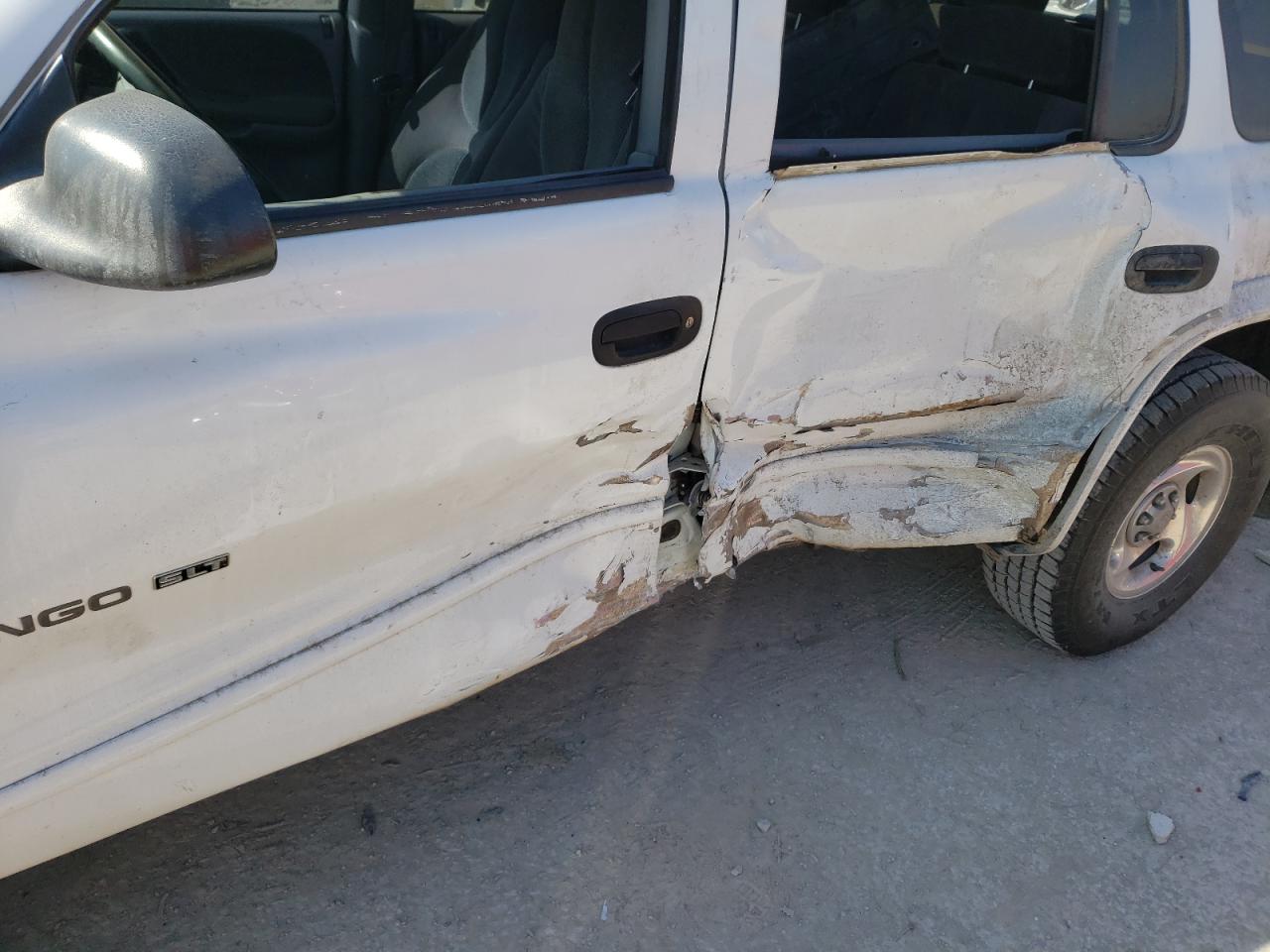 Photo 10 from auction – 1998 DODGE DURANGO with VIN 1B4HS28Y4WF144141