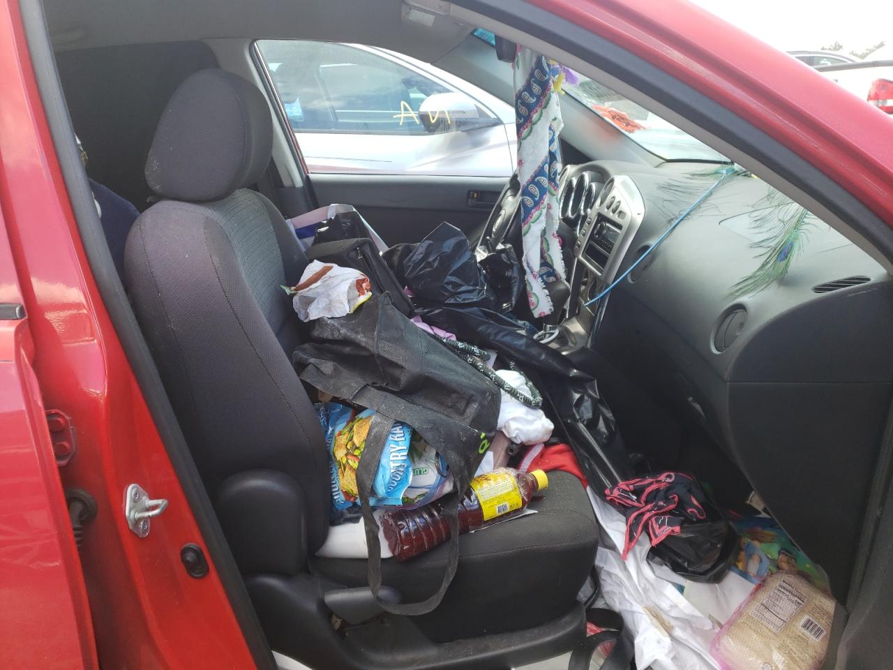 Foto 5 de la subasta – 2004 TOYOTA MATRIX S/X con VIN 2T1KR32E04C203149