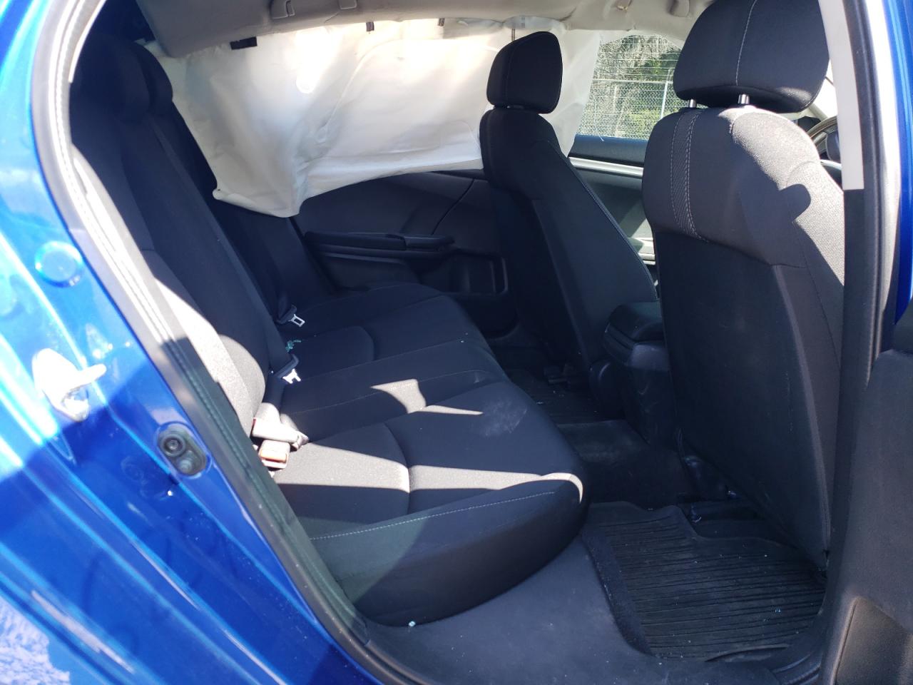 Photo 6 from auction – 2017 HONDA CIVIC LX with VIN 2HGFC2F52HH500816