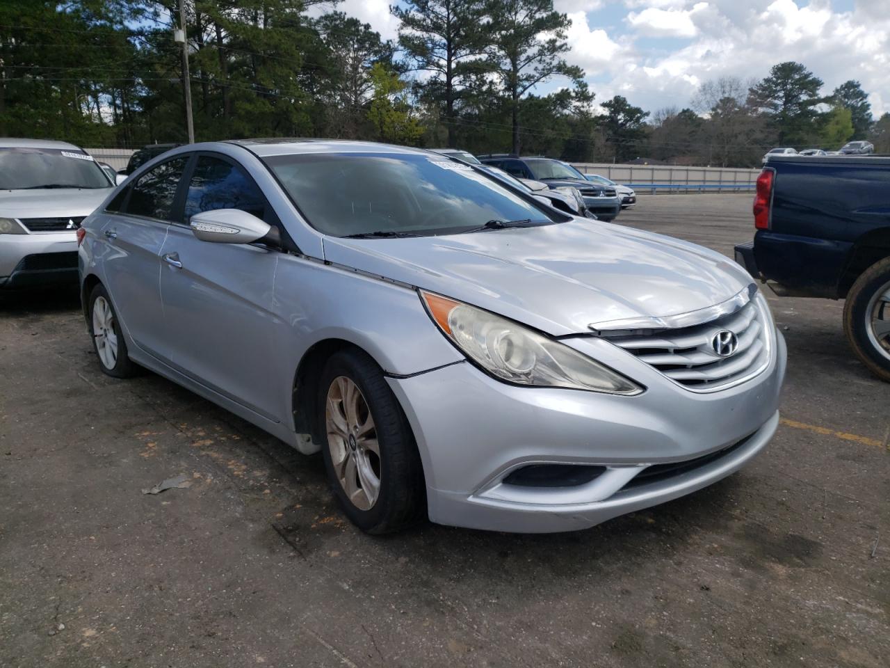 HYUNDAI SONATA SE 2011 with VIN 5NPEC4AC3BH086262 - Photo from auction