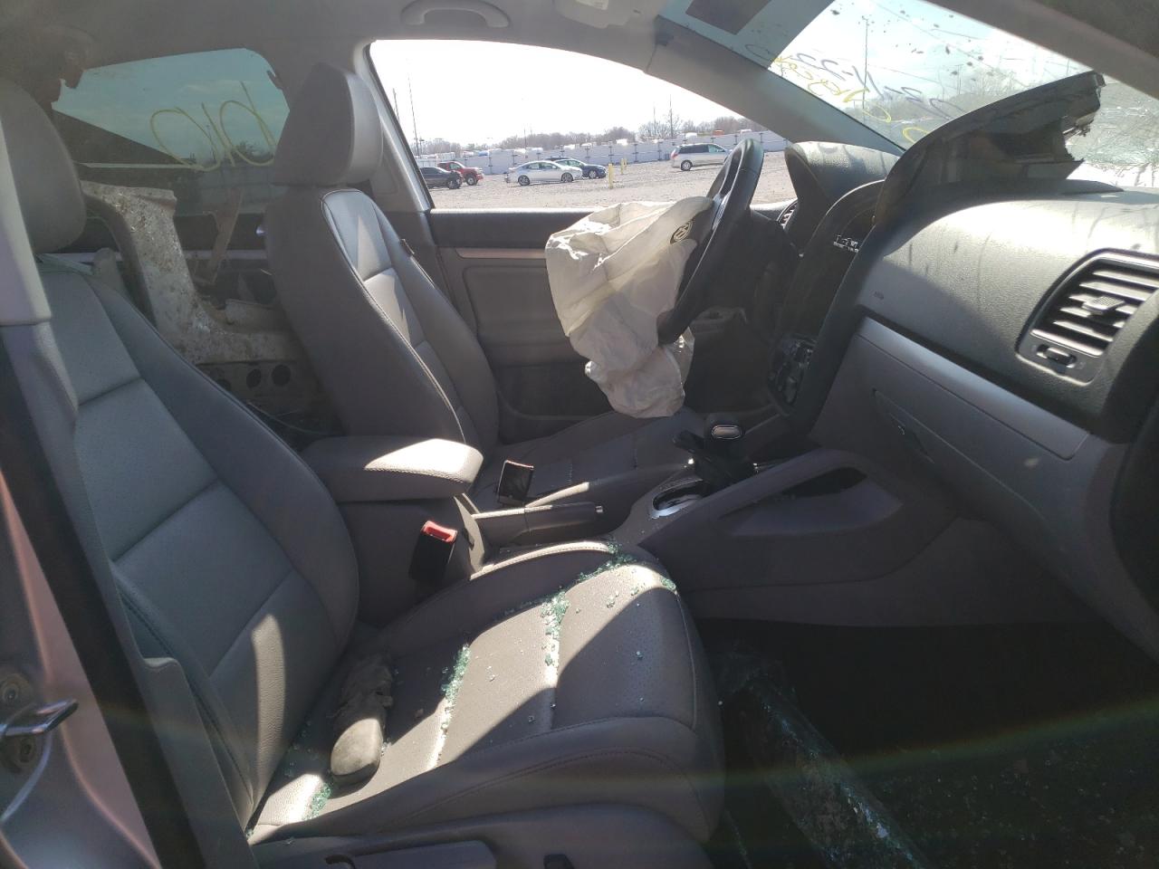 Photo 5 from auction – 2009 VOLKSWAGEN JETTA SE with VIN 3VWRM71K99M162589
