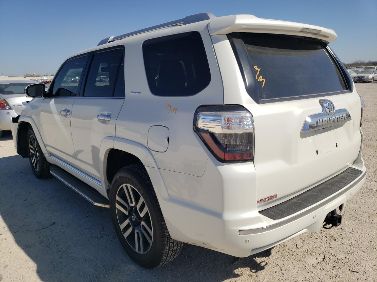 Photo 3 from auction – 2015 TOYOTA 4RUNNER SR with VIN JTEZU5JRXF5087113