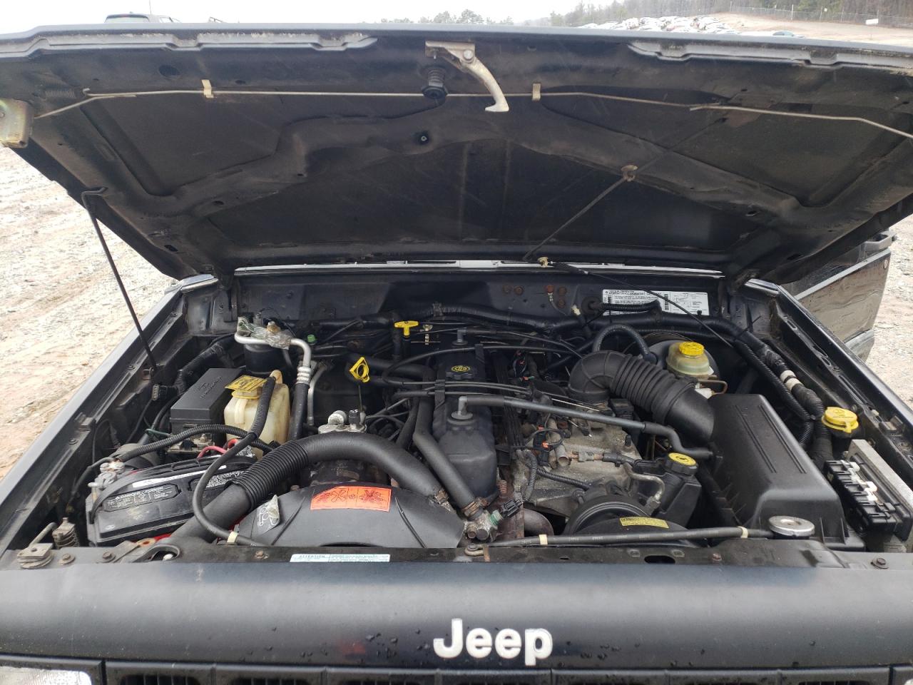 Photo 7 from auction – 1998 JEEP CHEROKEE S with VIN 1J4FJ68S2WL131092
