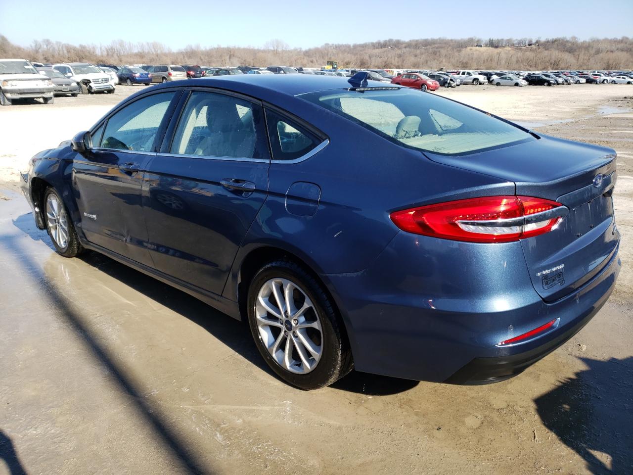 Photo 3 from auction – 2019 FORD FUSION SE with VIN 3FA6P0LU1KR100766