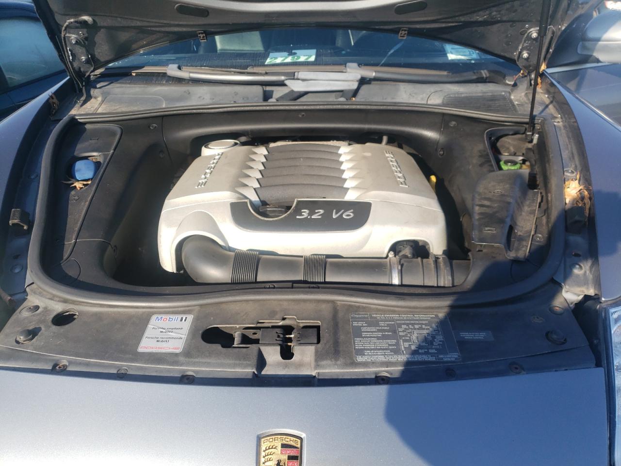 Photo 7 from auction – 2005 PORSCHE CAYENNE with VIN WP1AA29P85LA21955