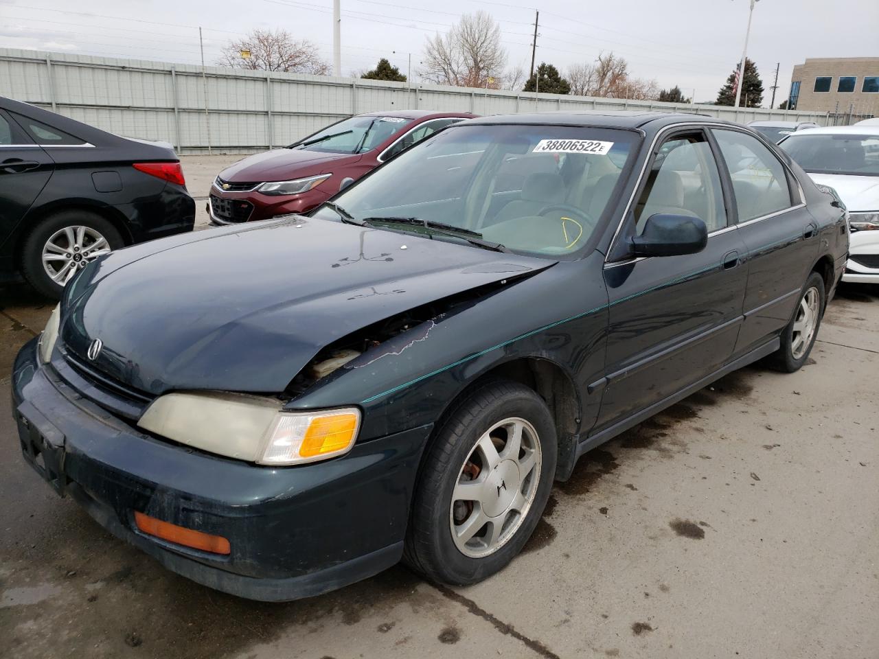 Photo 2 from auction – 1995 HONDA ACCORD EX with VIN JHMCD5658SC050338