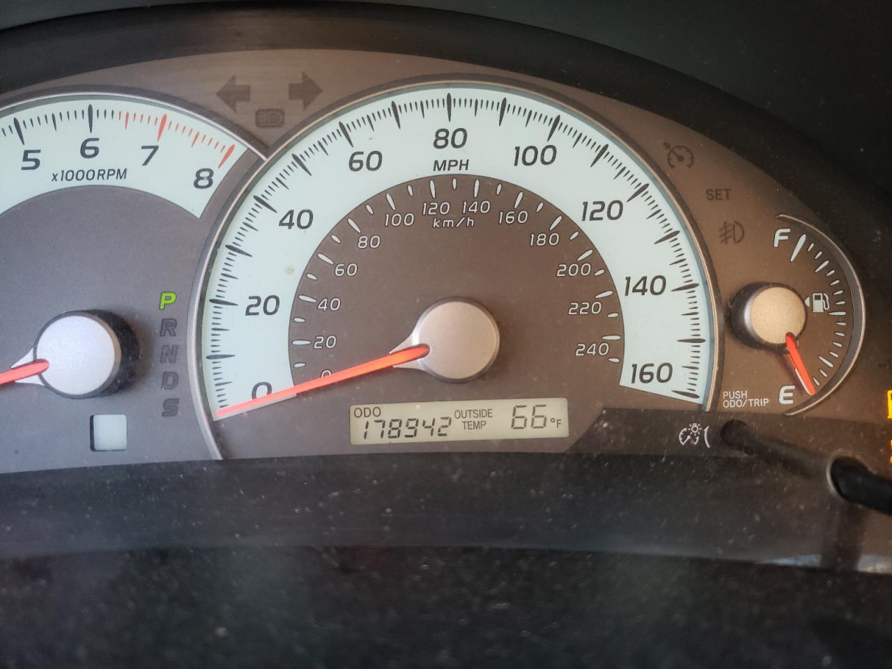 Photo 8 from auction – 2010 TOYOTA CAMRY SE with VIN 4T1BK3EK2AU104249