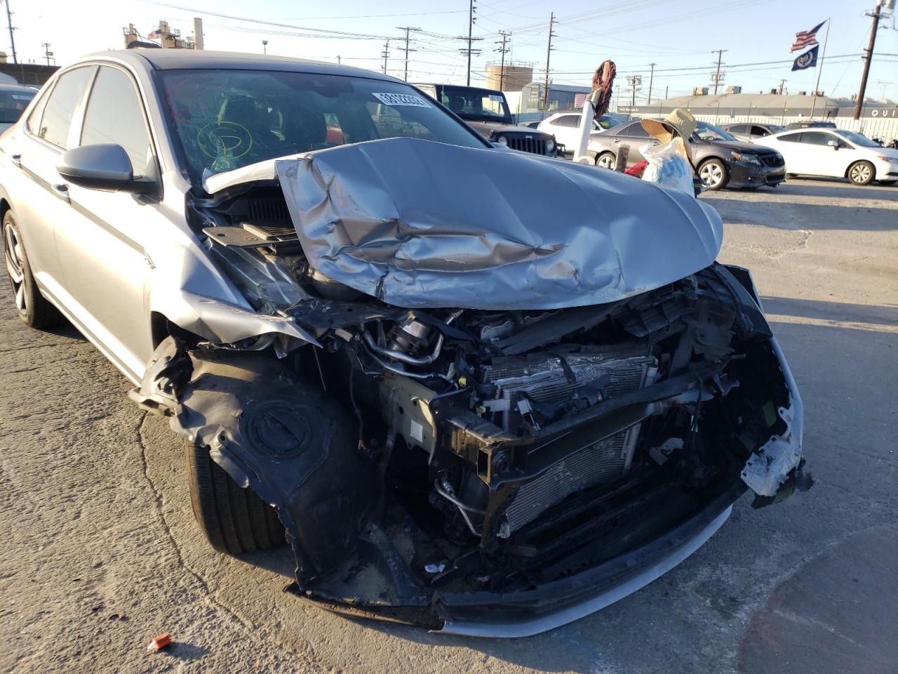 Photo 9 from auction – 2020 VOLKSWAGEN JETTA SEL with VIN 3VWEB7BU4LM076537