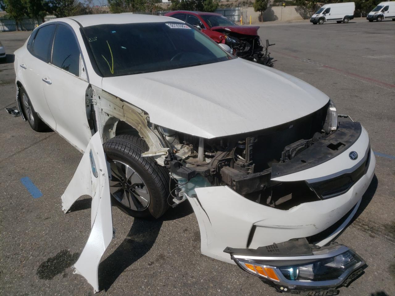 KIA OPTIMA HYB 2017 with VIN KNAGT4LE1H5018779 - Photo from auction