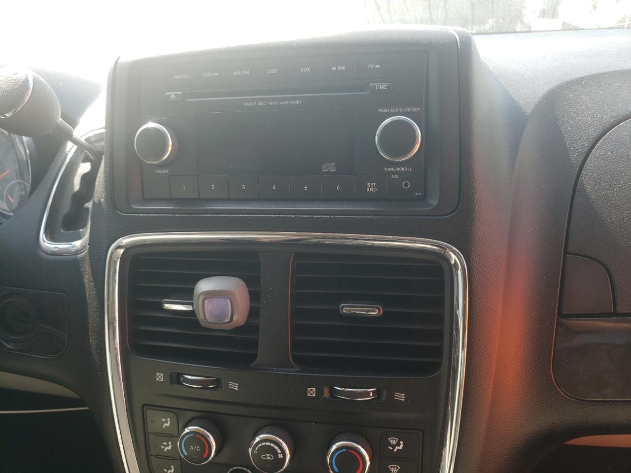 Photo 9 from auction – 2012 DODGE GRAND CARA with VIN 2C4RDGCG6CR274732