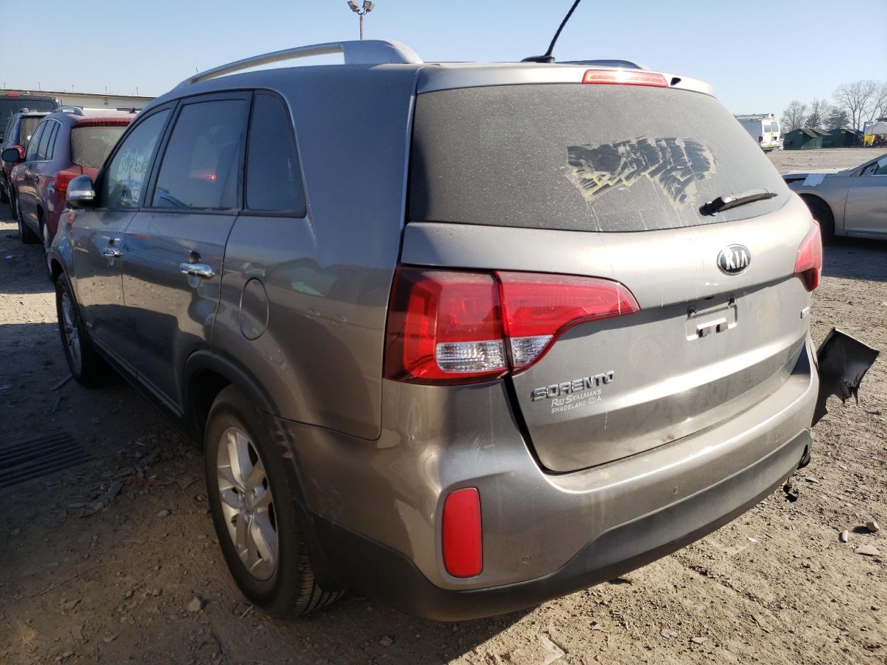 Photo 3 from auction – 2015 KIA SORENTO LX with VIN 5XYKTCA64FG654734