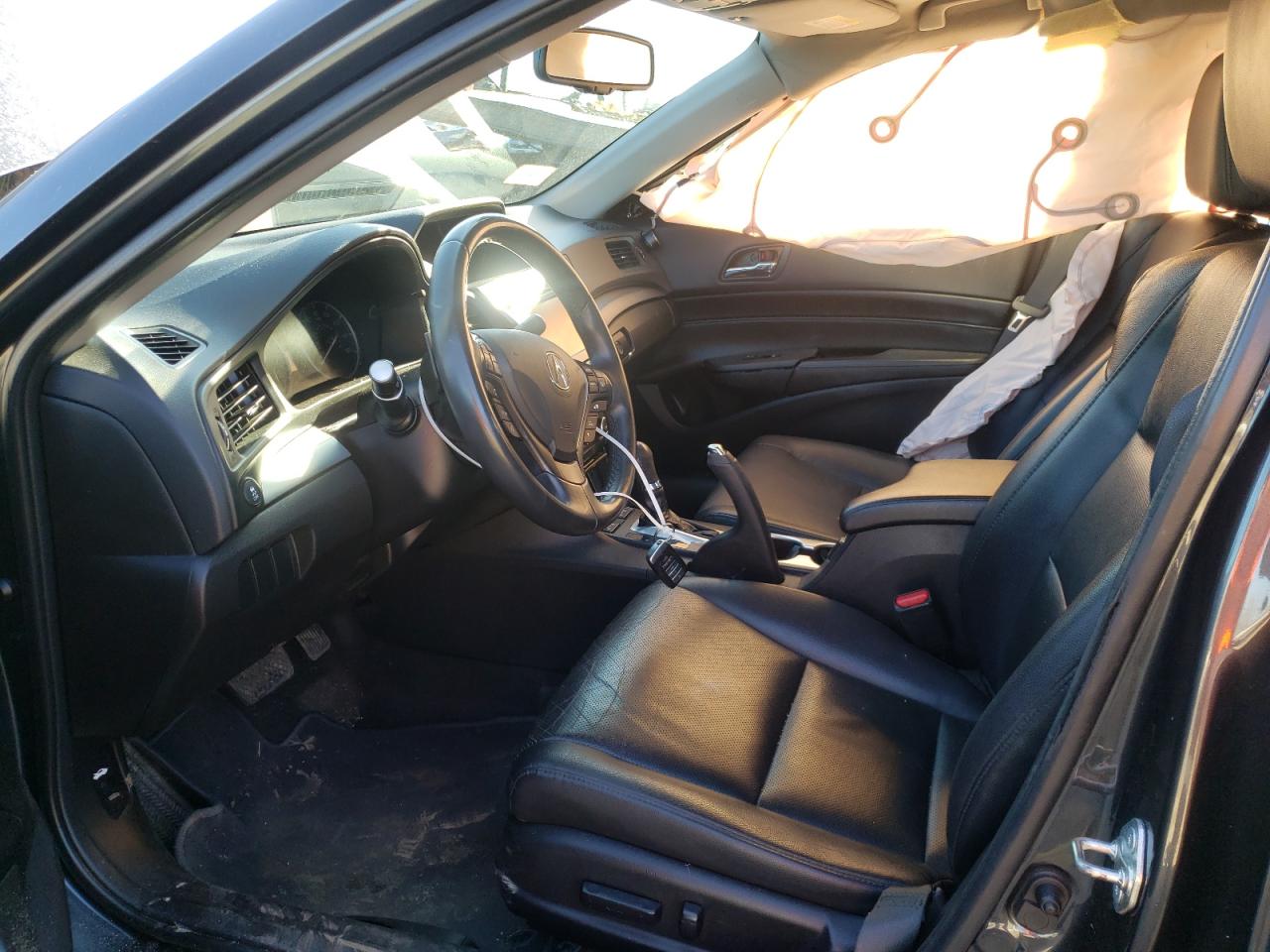 Photo 5 from auction – 2016 ACURA ILX PREMIU with VIN 19UDE2F79GA012138