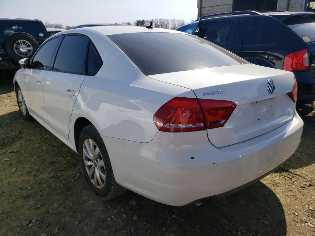 Photo 3 from auction – 2012 VOLKSWAGEN PASSAT S with VIN 1VWAP7A34CC014713