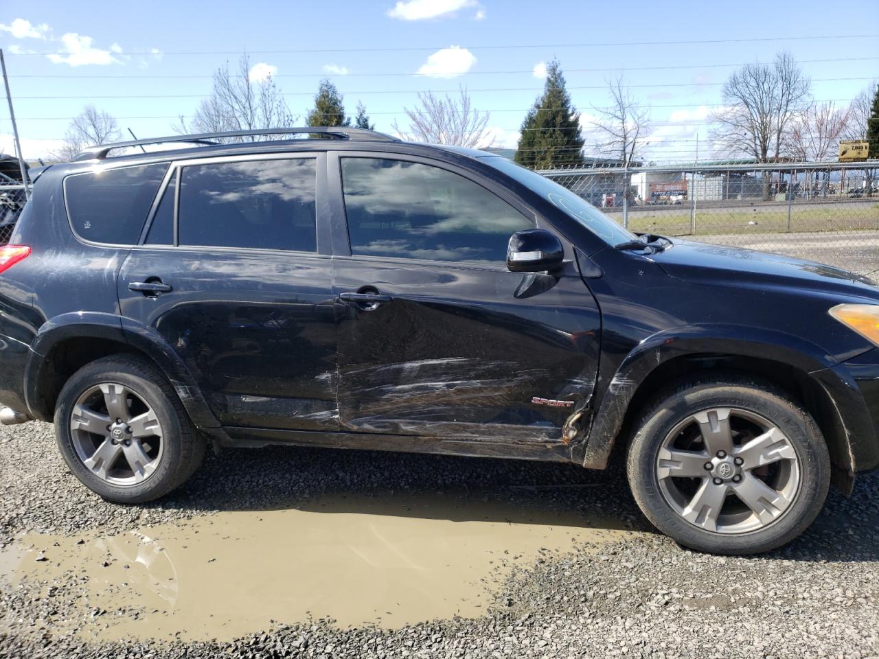 Photo 9 from auction – 2011 TOYOTA RAV4 SPORT with VIN JTMRF4DV4B5048397