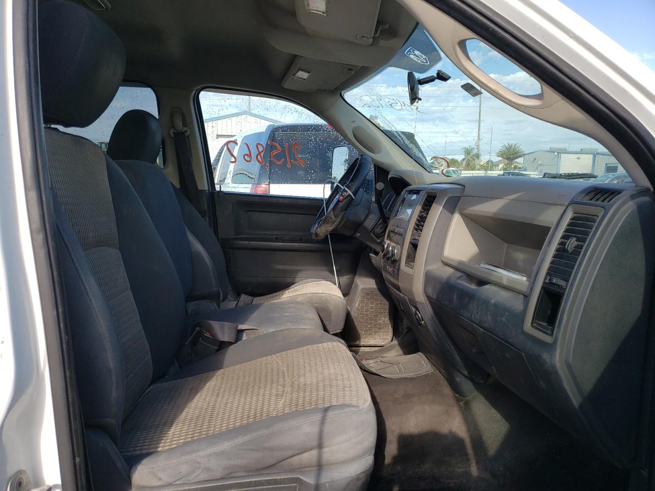 Photo 5 from auction – 2012 DODGE RAM 3500 S with VIN 3C63DPGLXCG124732